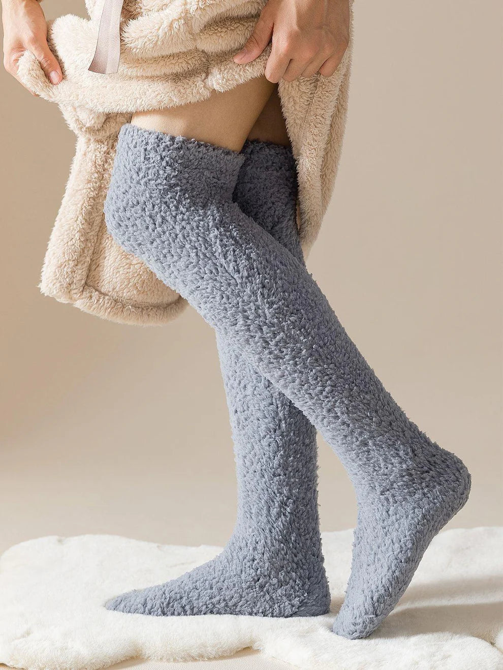Uzun Yünlü Peluş Çorap